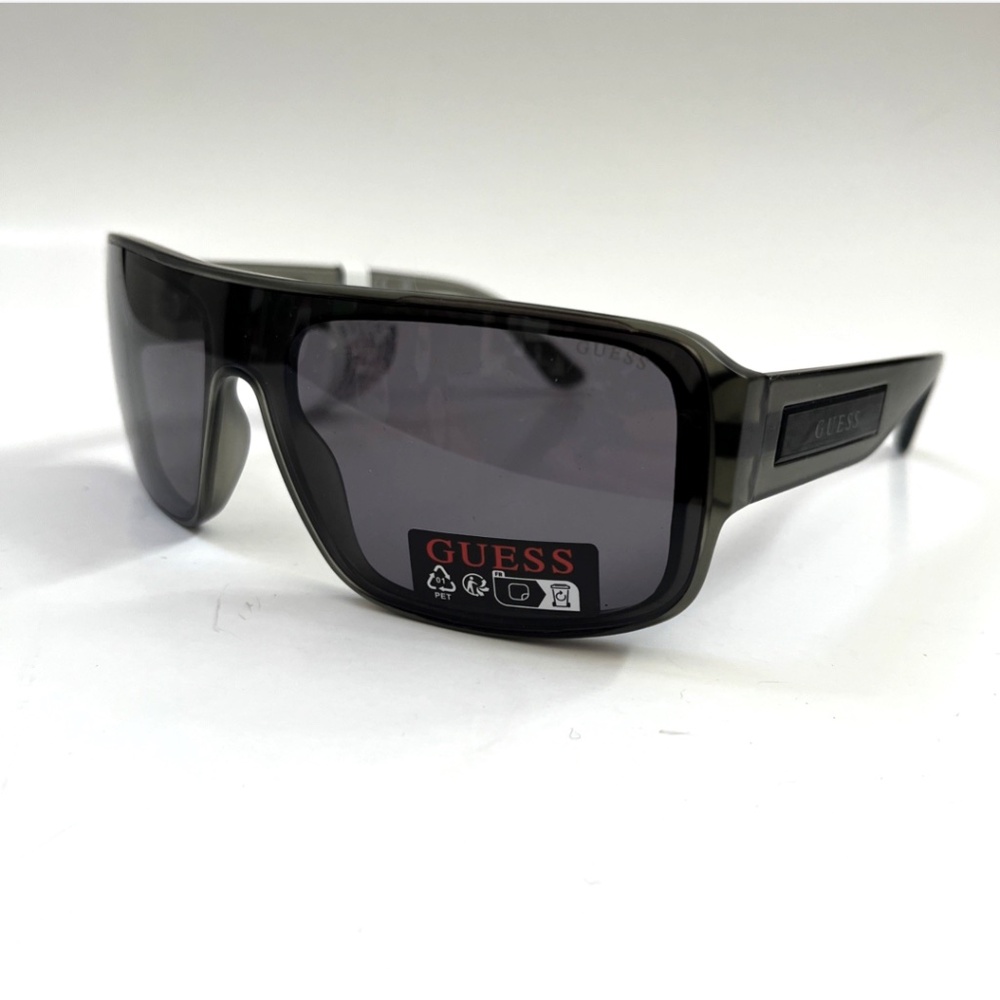 New GUESS Wrap Around Sunglasses GO00055 Acetate Frosted Gray Matte Logo